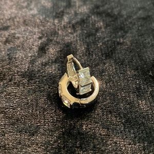 SS small hoop earrings with CZ